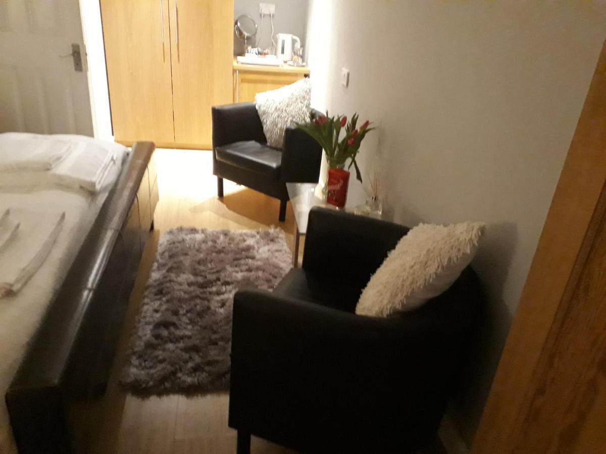 Coast 77 B&B Poole Kültér fotó