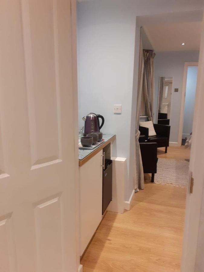 Coast 77 B&B Poole Kültér fotó